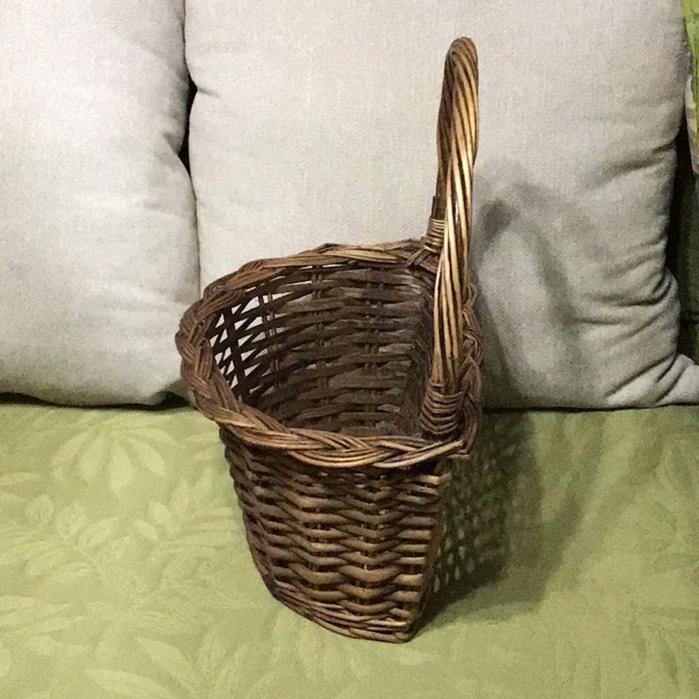 Half Round Basket